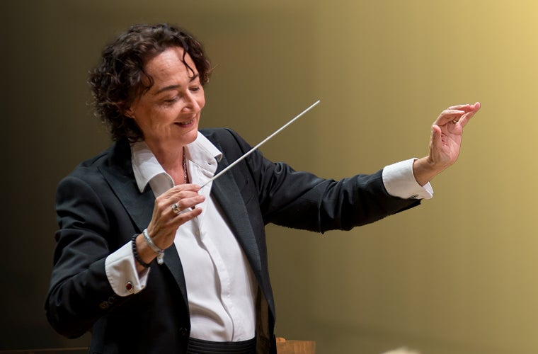 Nathalie Stutzmann Conducts Mahler + Shostakovich